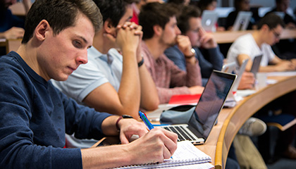法国里昂商学院 - emlyon business school终身学习