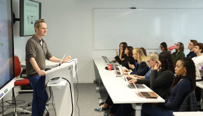 法国里昂商学院 - emlyon business school品牌与传播硕士